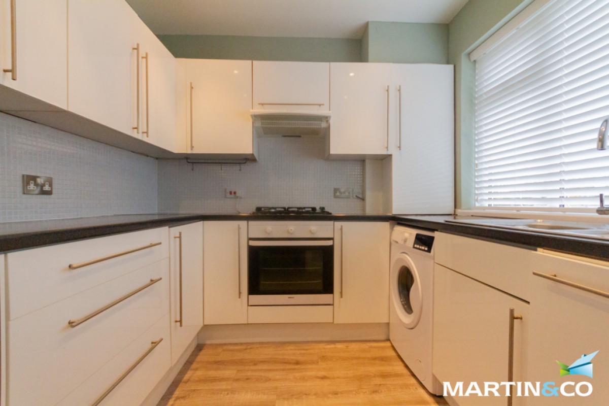 Lower White Road, Quinton, B32