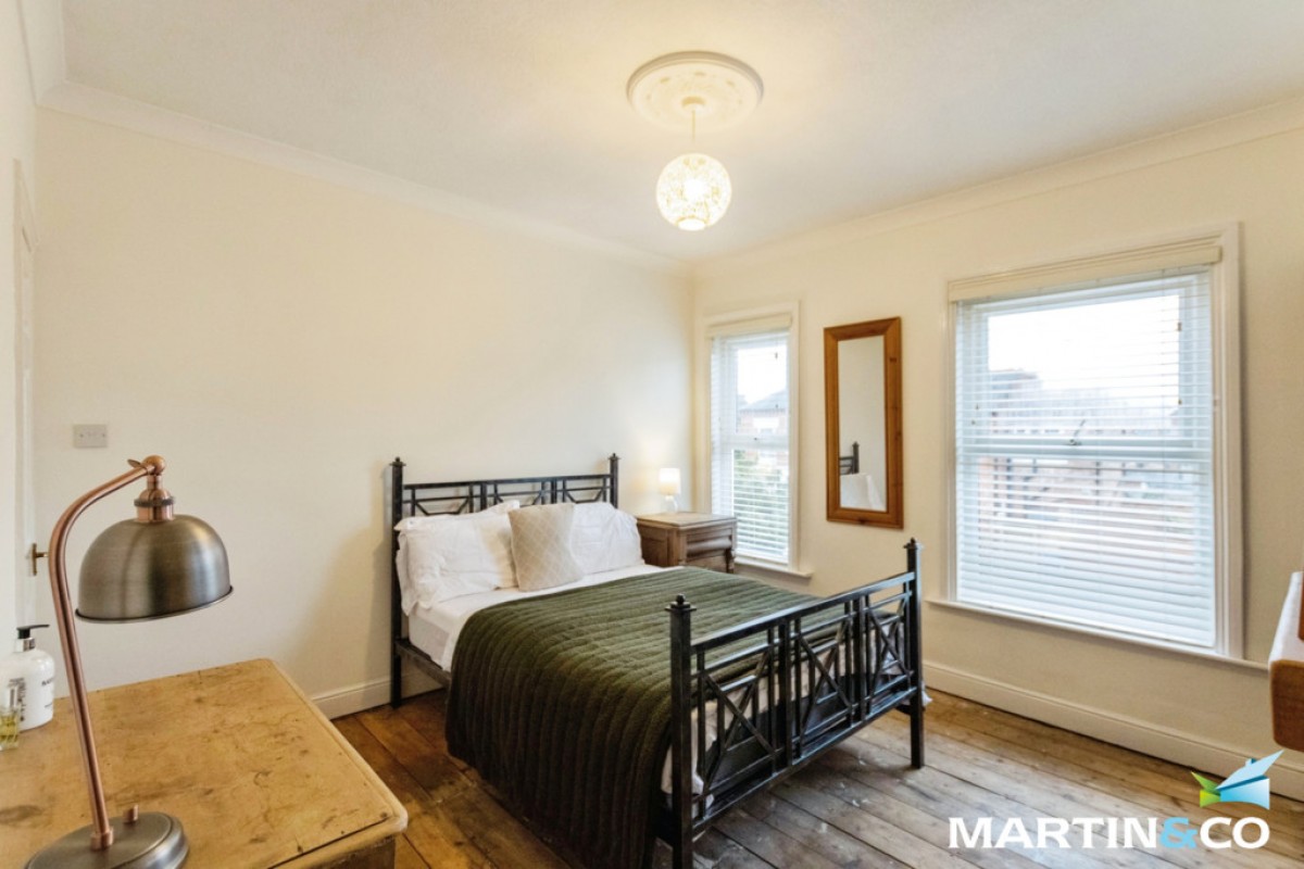Hampton Court Road, Harborne, B17