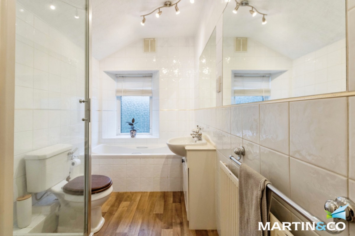Hampton Court Road, Harborne, B17