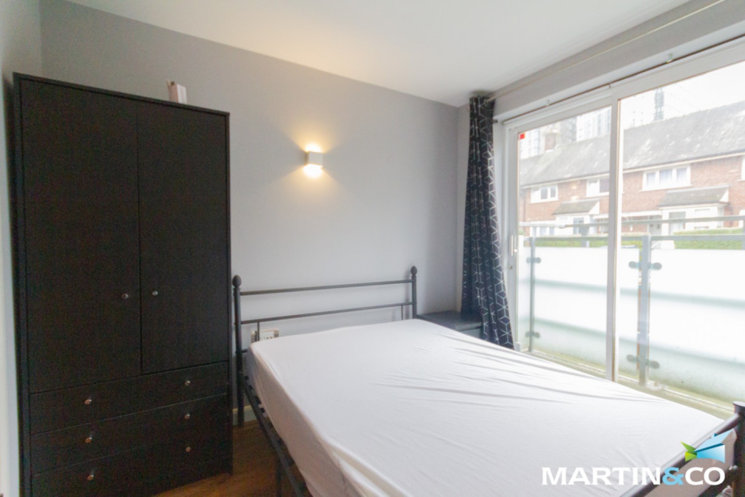 2 bedroom Flat in Dakota Apartments, Grosvenor Street West, Birmingham, B16