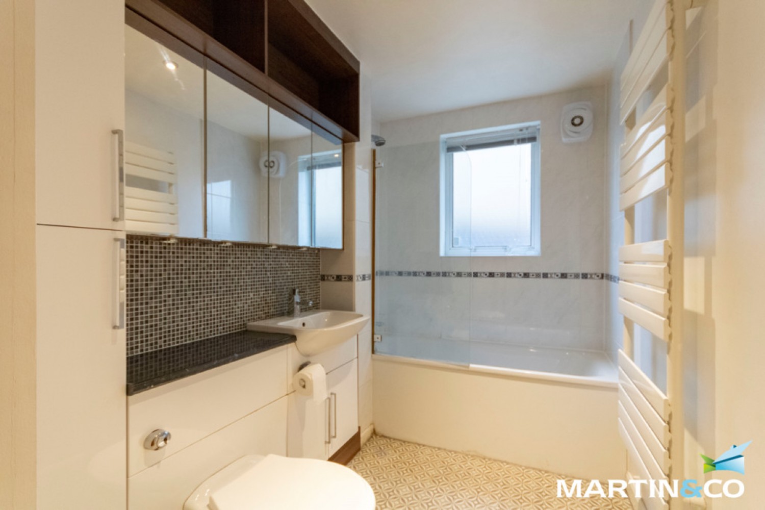 2 bedroom Flat in Dakota Apartments, Grosvenor Street West, Birmingham, B16