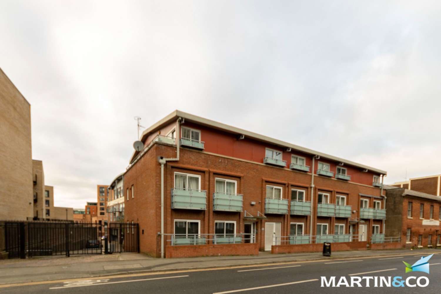 2 bedroom Flat in Dakota Apartments, Grosvenor Street West, Birmingham, B16