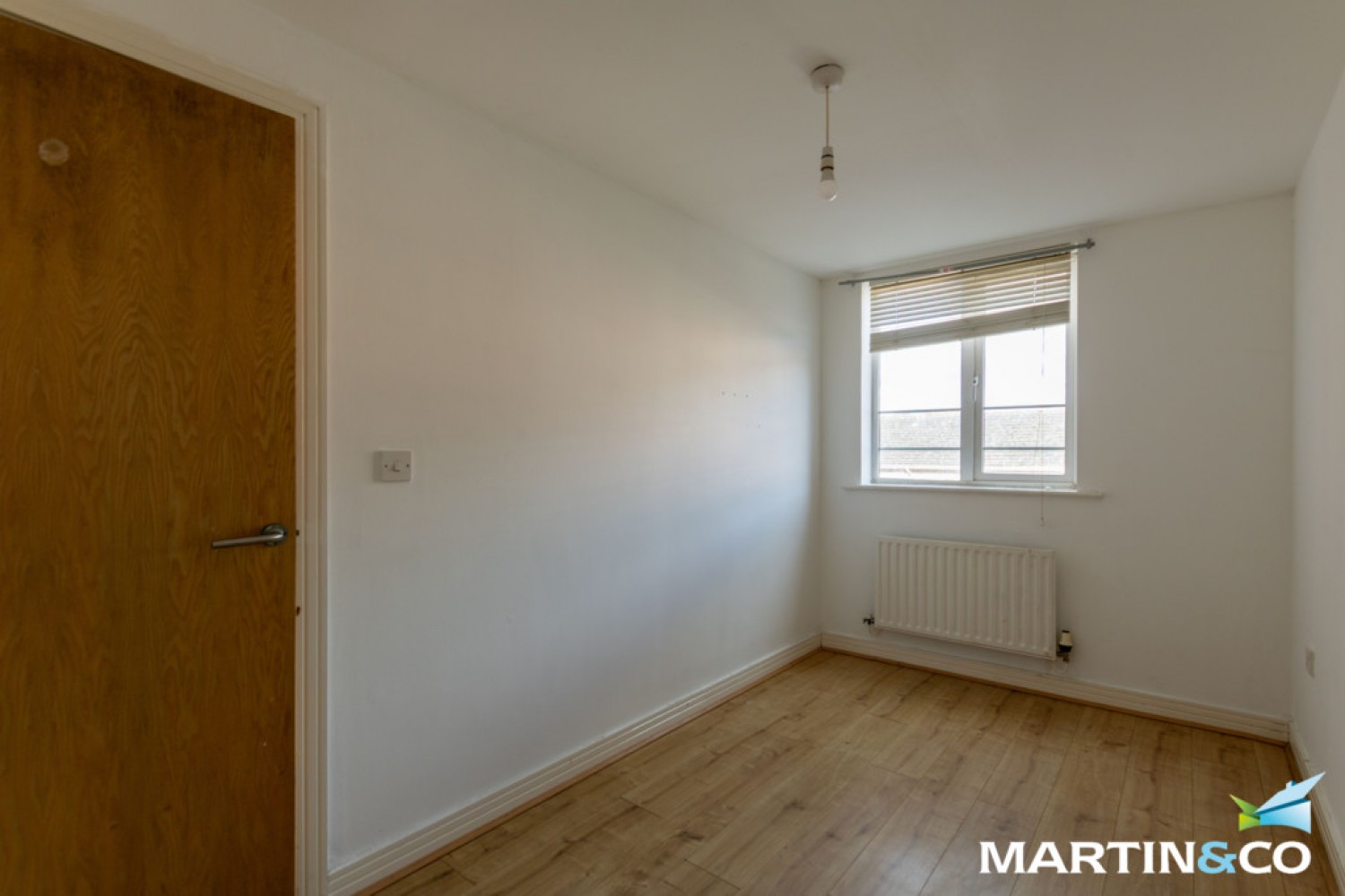 Houston House, Hockley, B18