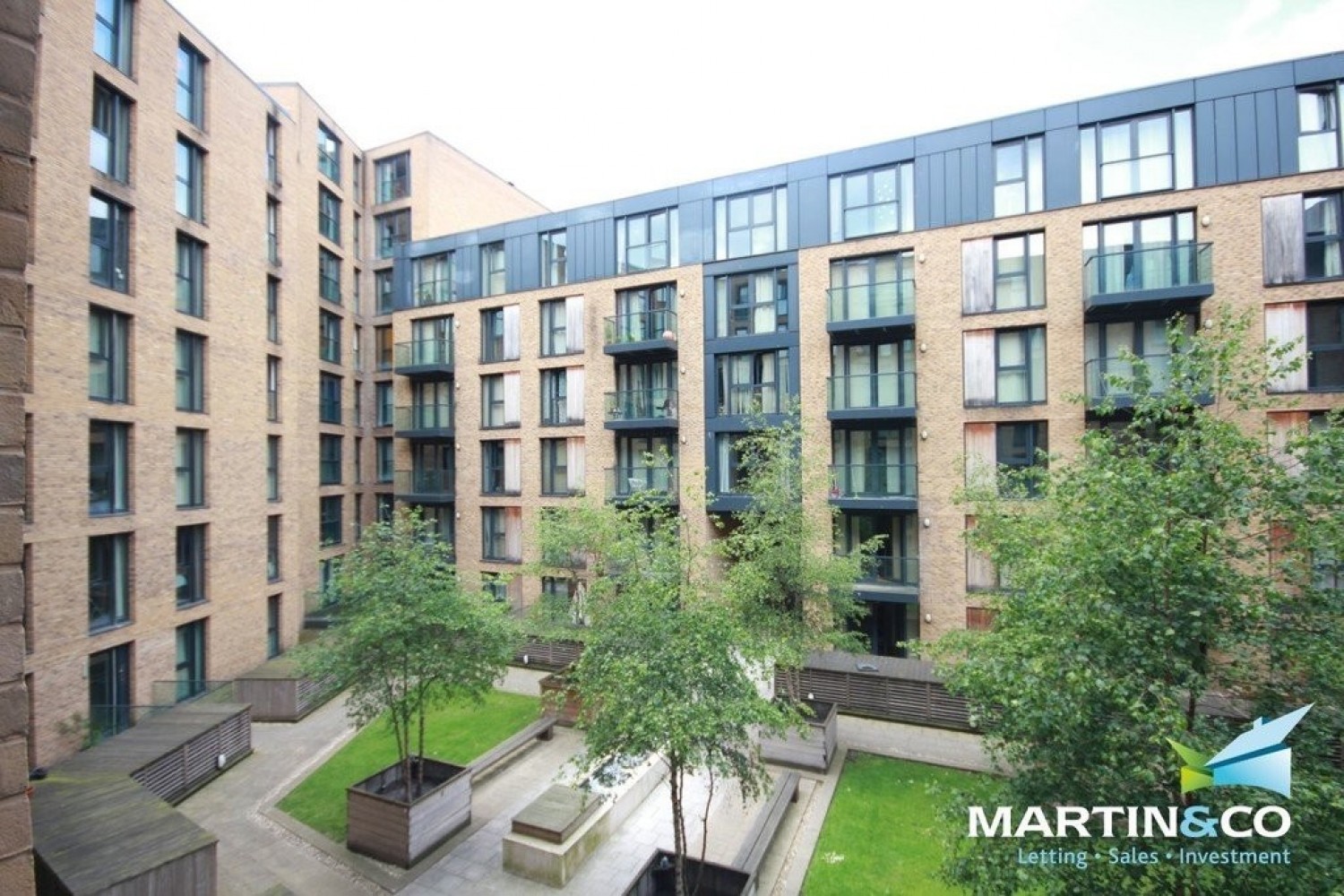 1 bedroom Flat in Southside, St Johns Walk, Birmingham, B5