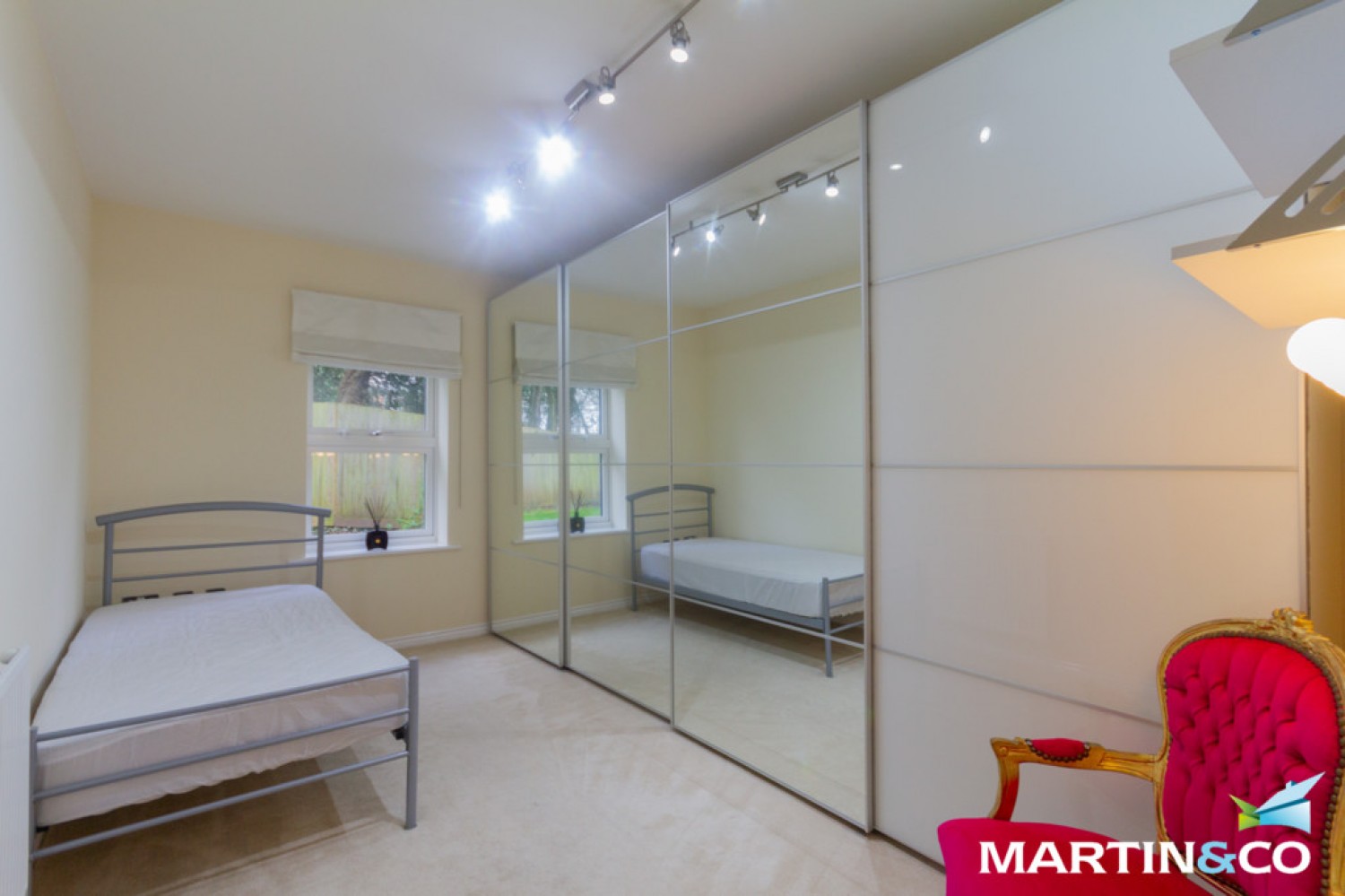 2 bedroom Flat for Letting Kensington Court, Highfield Road, Edgbaston, B15