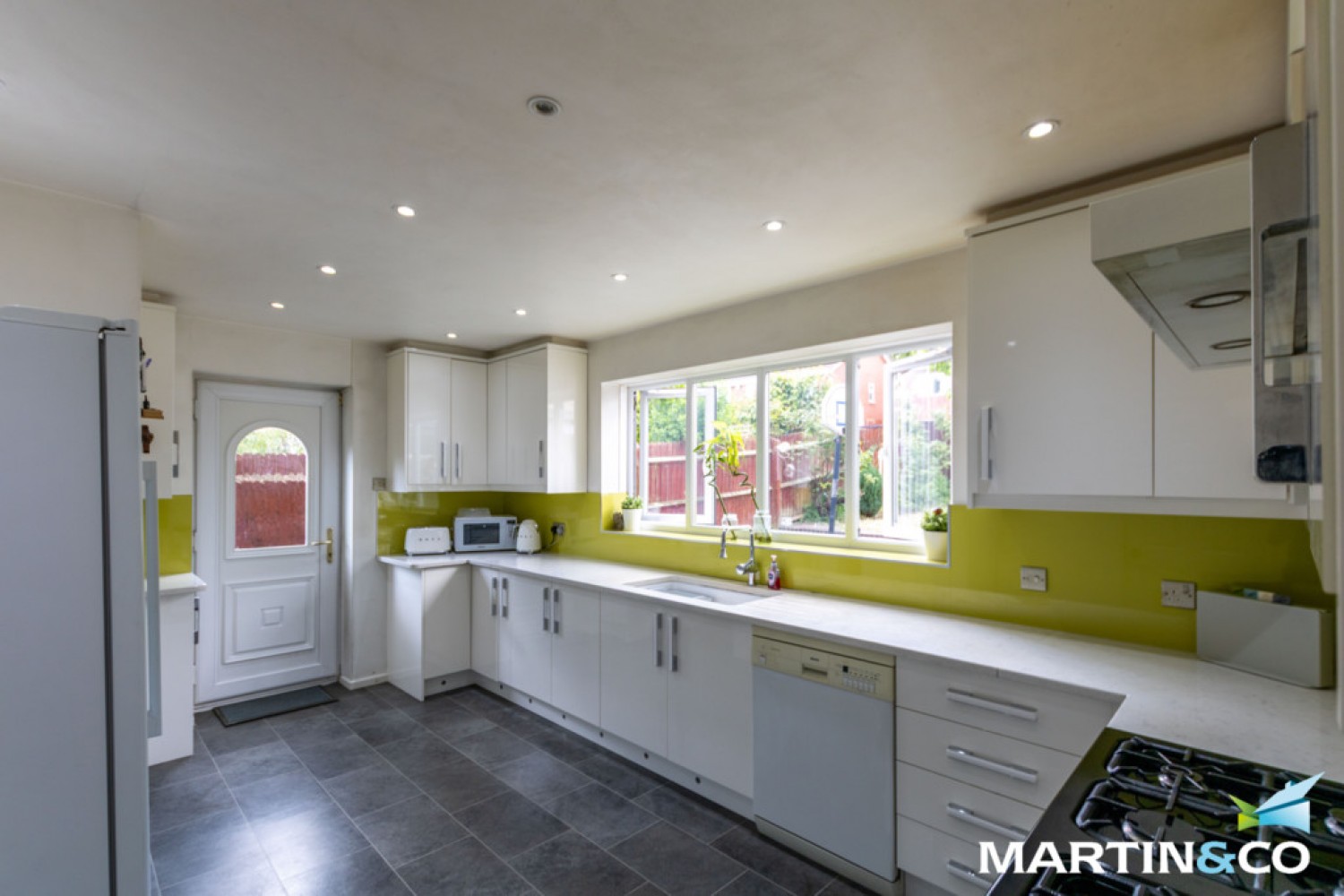 Christ Church Grove, Walsall, WS1