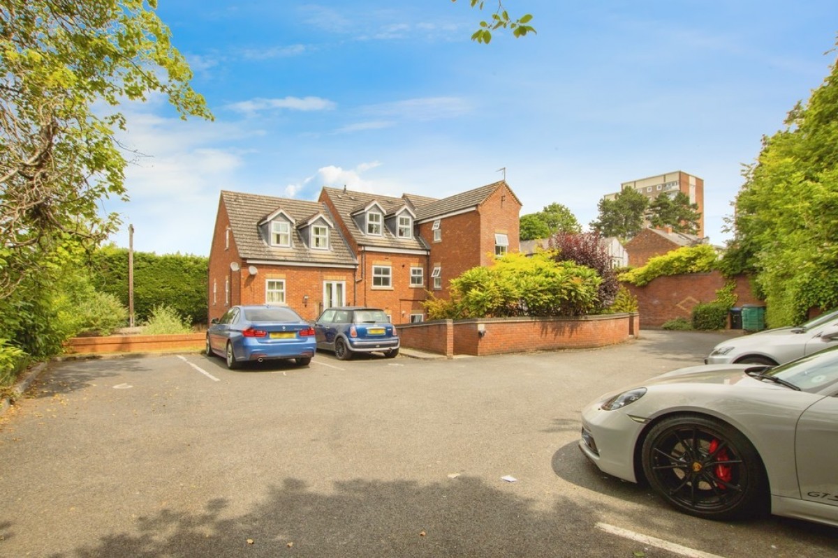Reddicap Court, Reddicap Hill, Sutton Coldfield, B75