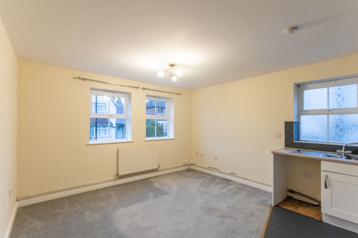 2 bedroom Flat for Letting Reddicap Court, Reddicap Hill, Sutton Coldfield, B75