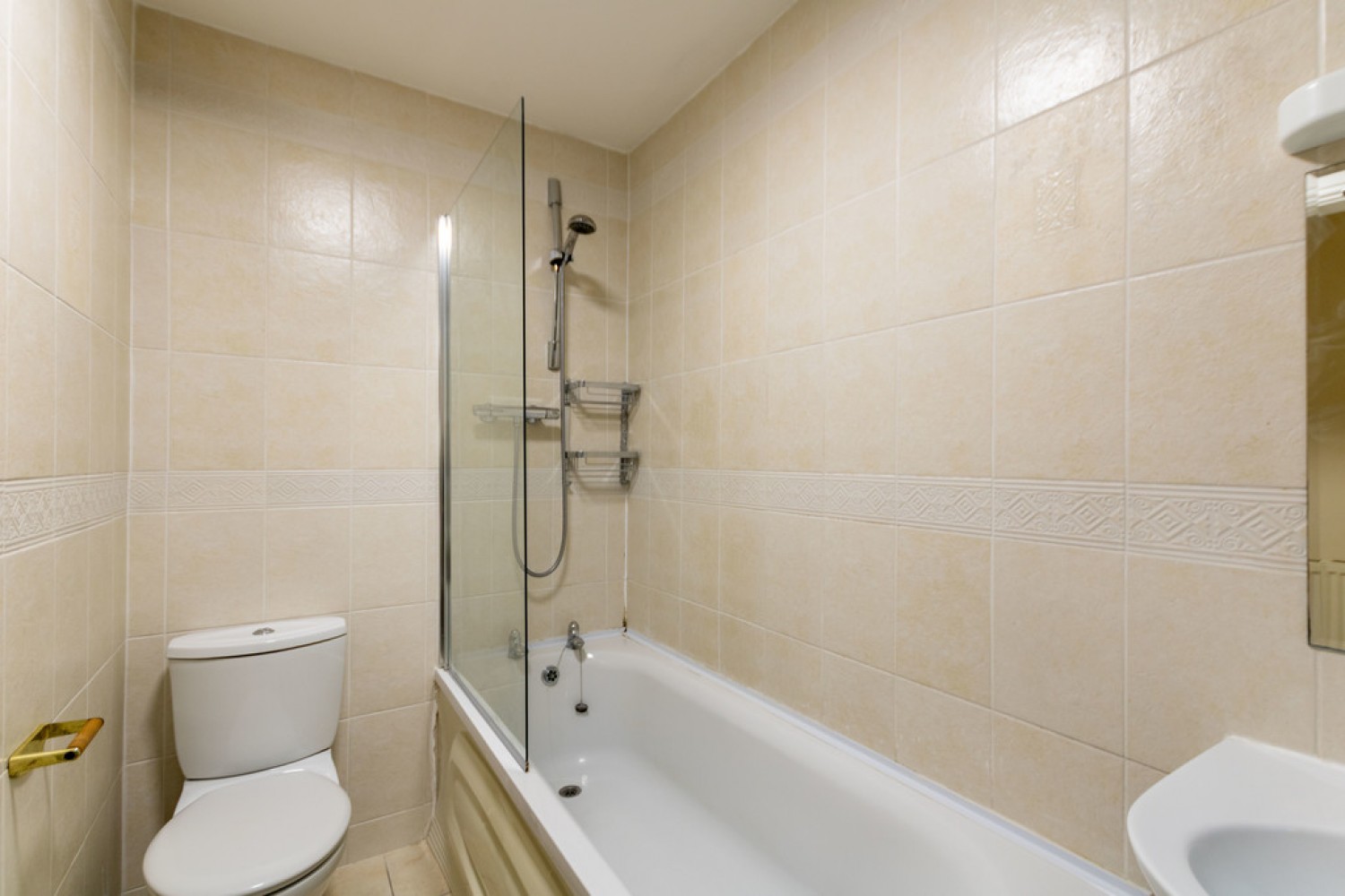 2 bedroom Flat for Letting Reddicap Court, Reddicap Hill, Sutton Coldfield, B75