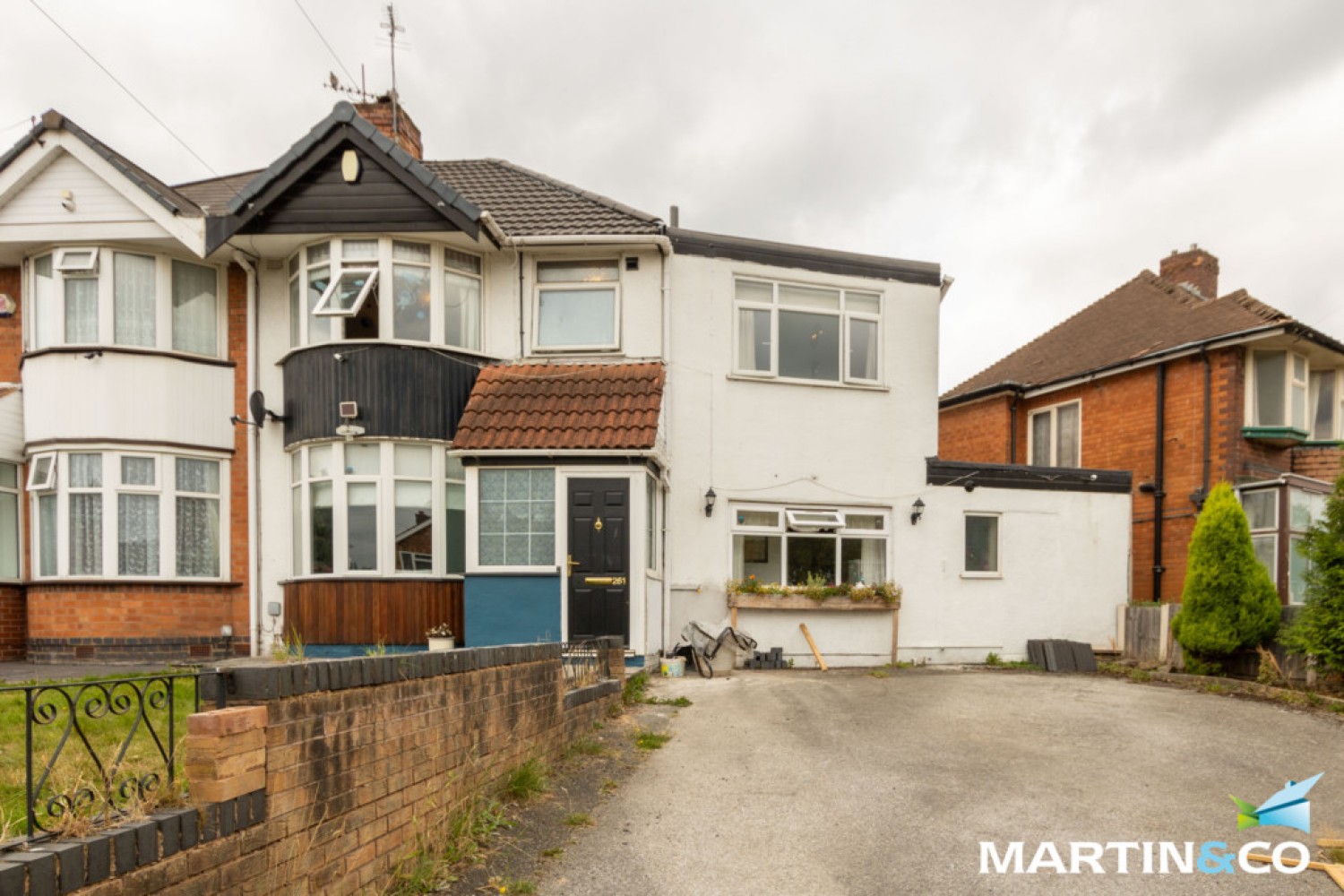 Worlds End Lane, Quinton, B32