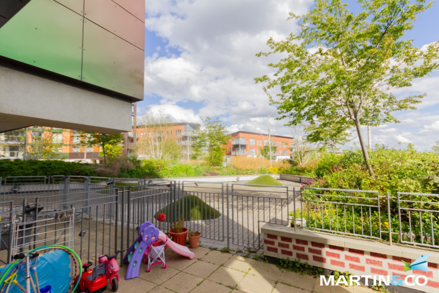 Bell Barn Road, Park Central, B15