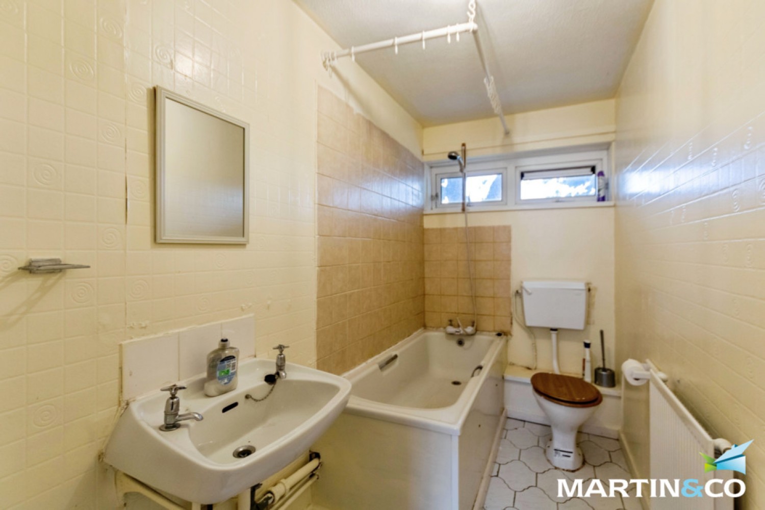 Montfort Walk, Bartley Green, B32