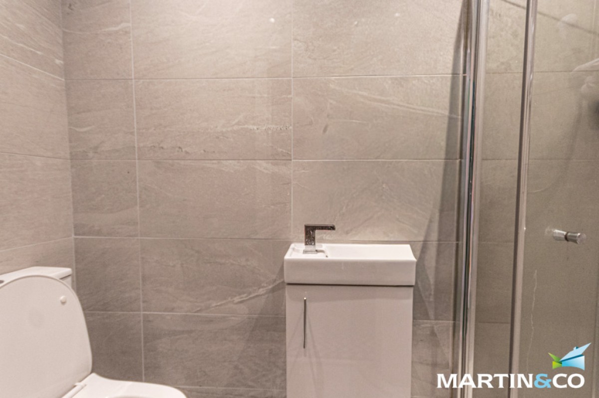 Bloxwich Road South, Willenhall, WV13