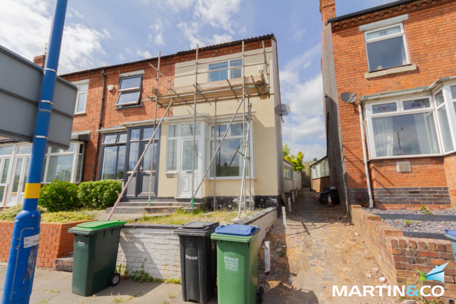 Hagley Road West, Oldbury, B68