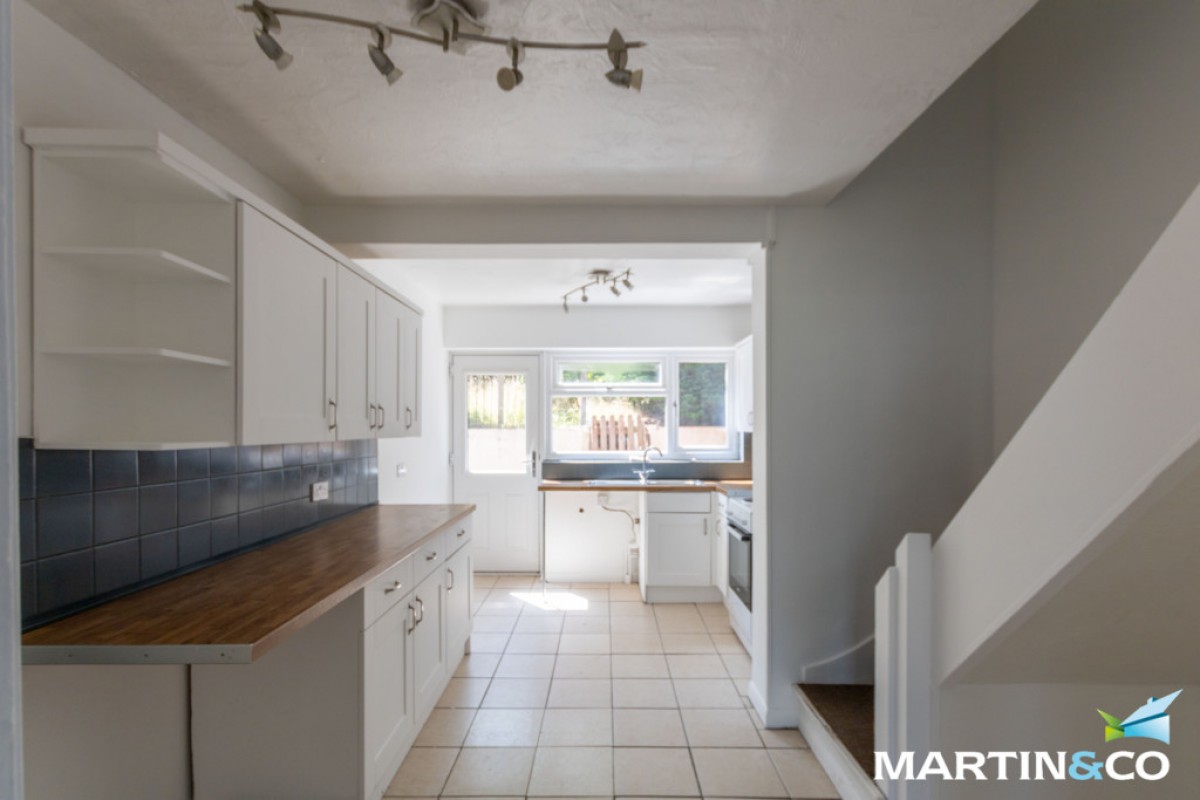 Hare Grove, Northfield, B31