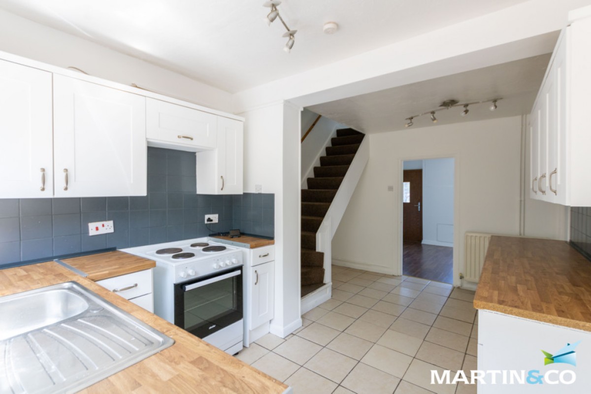 Hare Grove, Northfield, B31