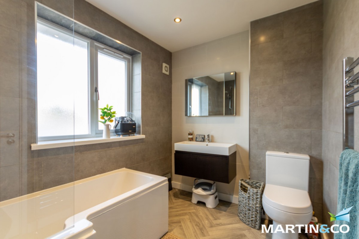 Welsh House Farm Road, Harborne, B32