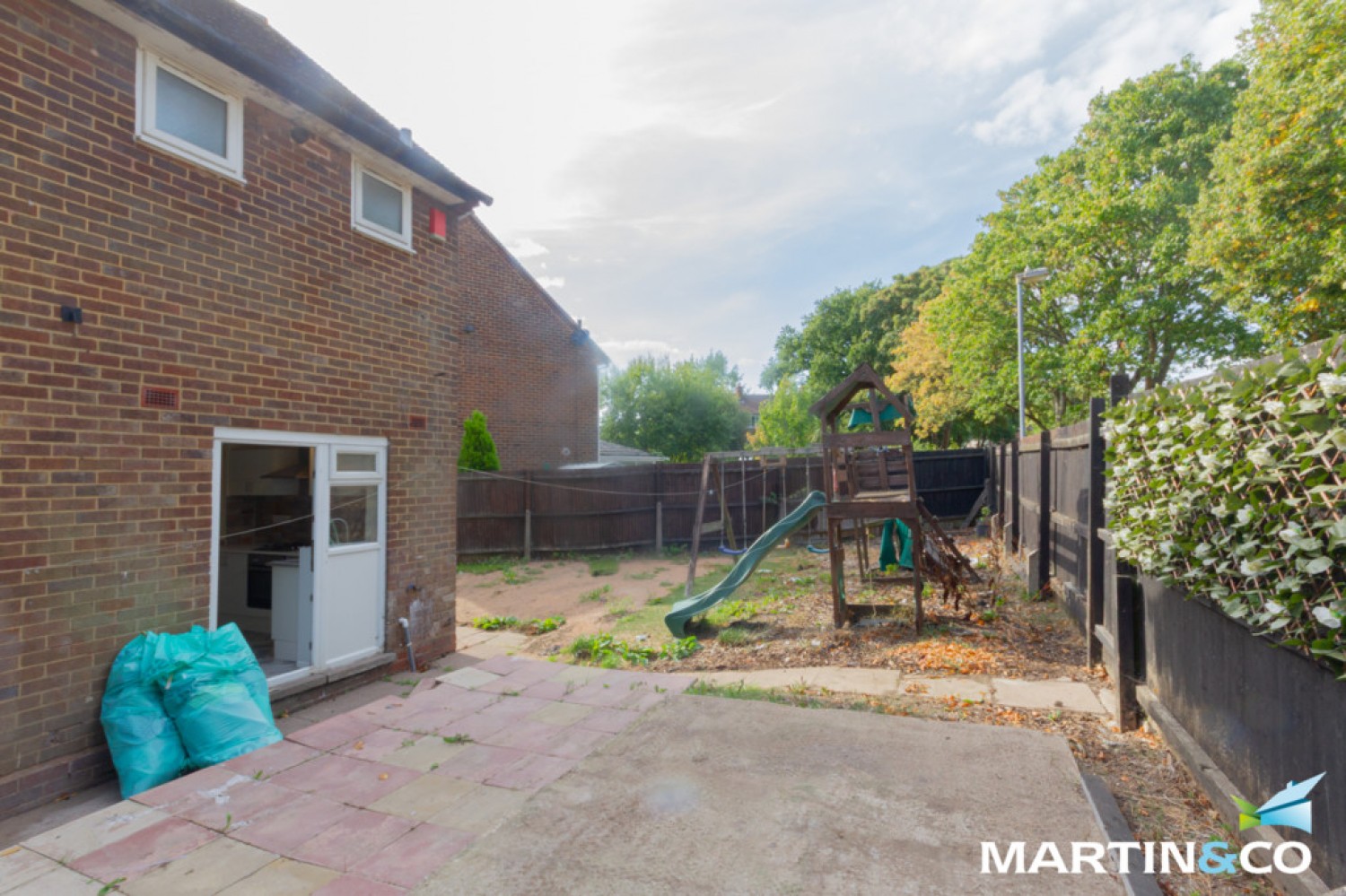 Corfe Close, Quinton, B32