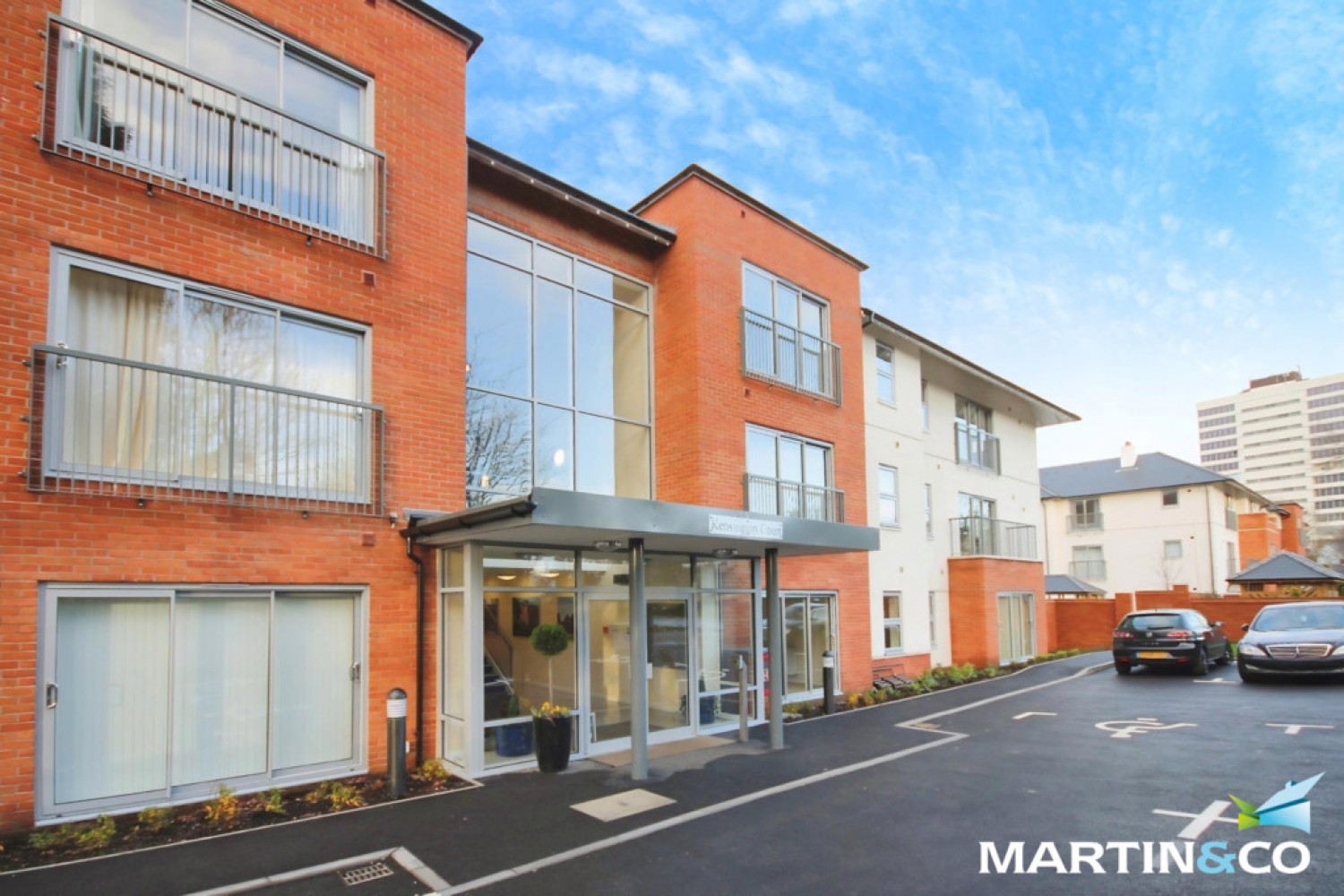 2 bedroom Flat in Kensington Court, Highfield Road, Edgbaston, B15