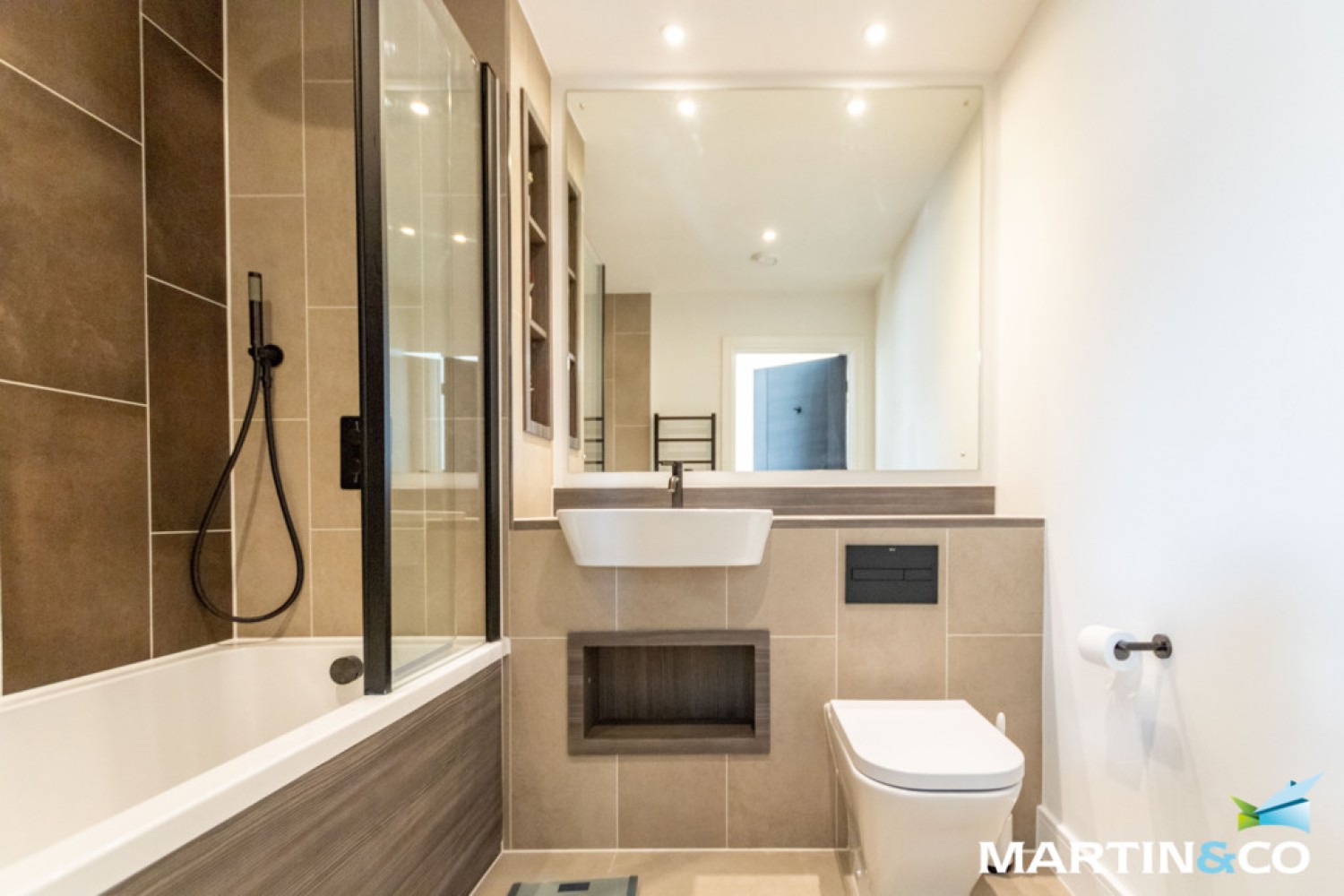 1 bedroom Flat for Letting The Regent, Snow Hill Wharf, Shadwell Street, Birmingham, B4