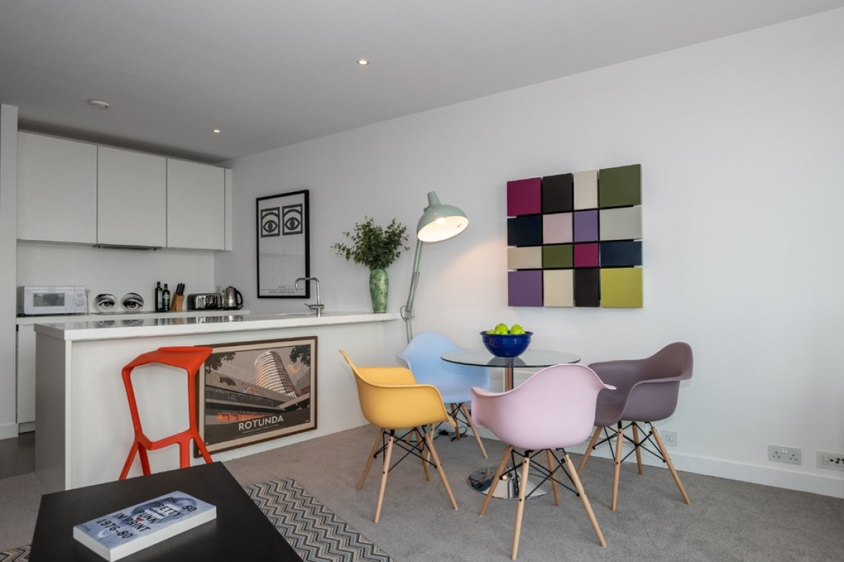 The Rotunda, New Street, Birmingham, B2