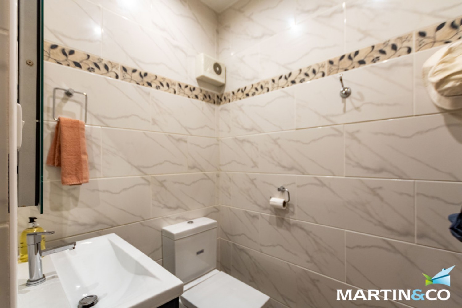 4 bedroom House for Sale Oakham Road, Dudley, DY2