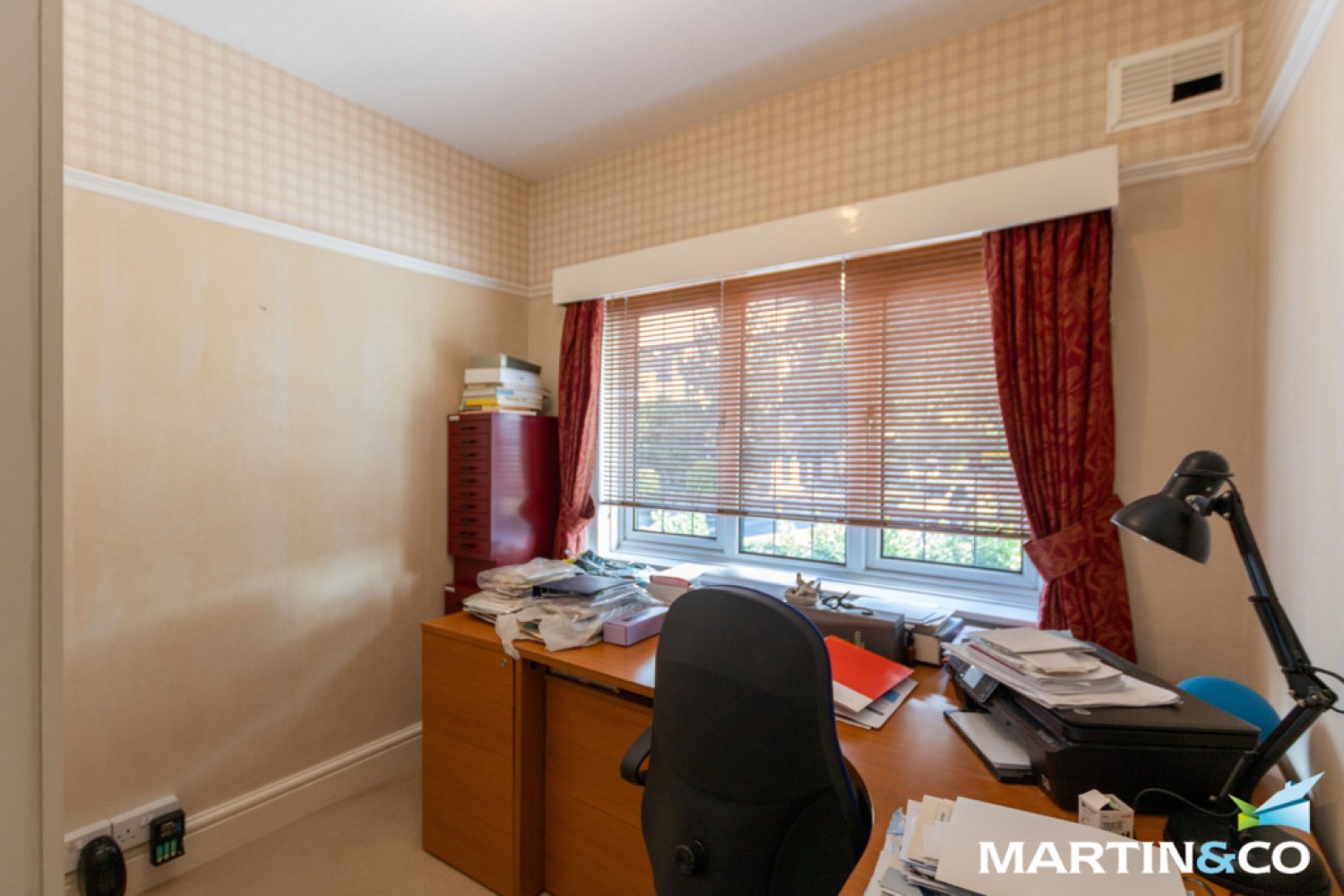 4 bedroom House for Sale Oakham Road, Dudley, DY2