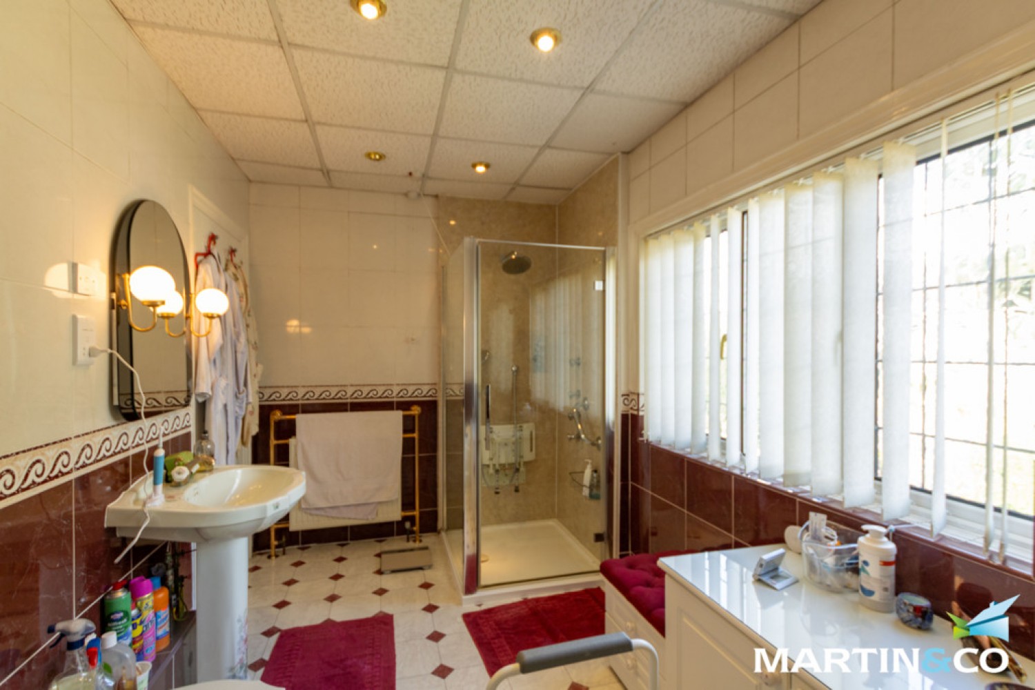 4 bedroom House for Sale Oakham Road, Dudley, DY2