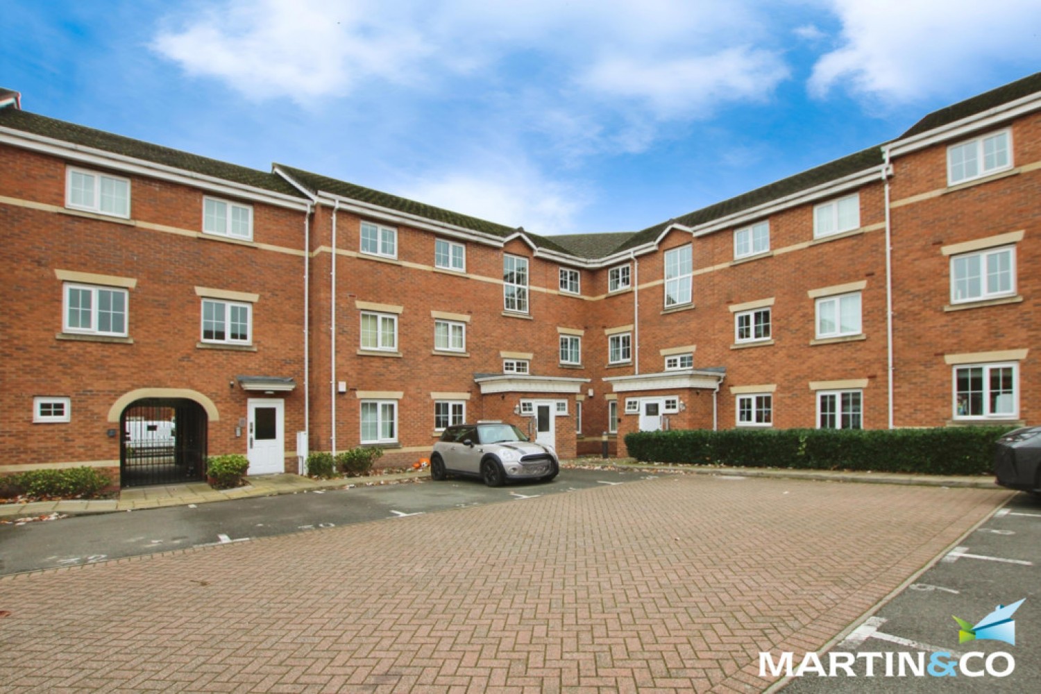 Doughty Close, Tipton, DY4