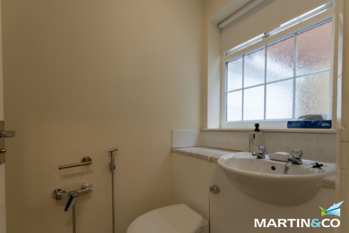 Doulton Close, Harborne, B32