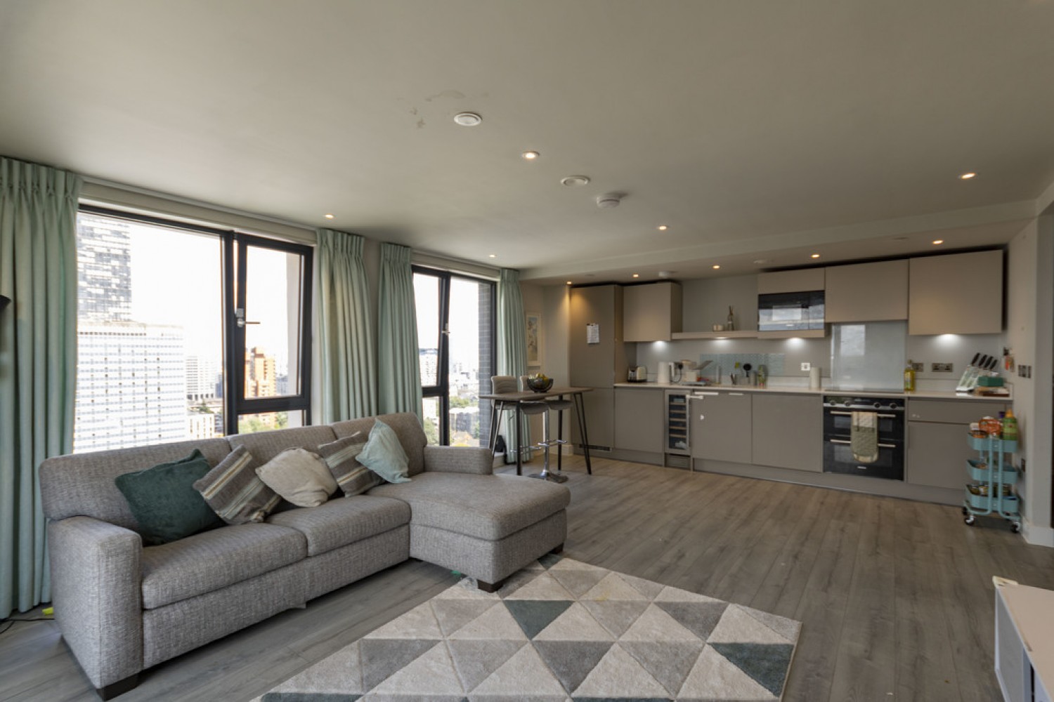 2 bedroom Flat for Sale St Martins Place, Broad Street, Birmingham, B15