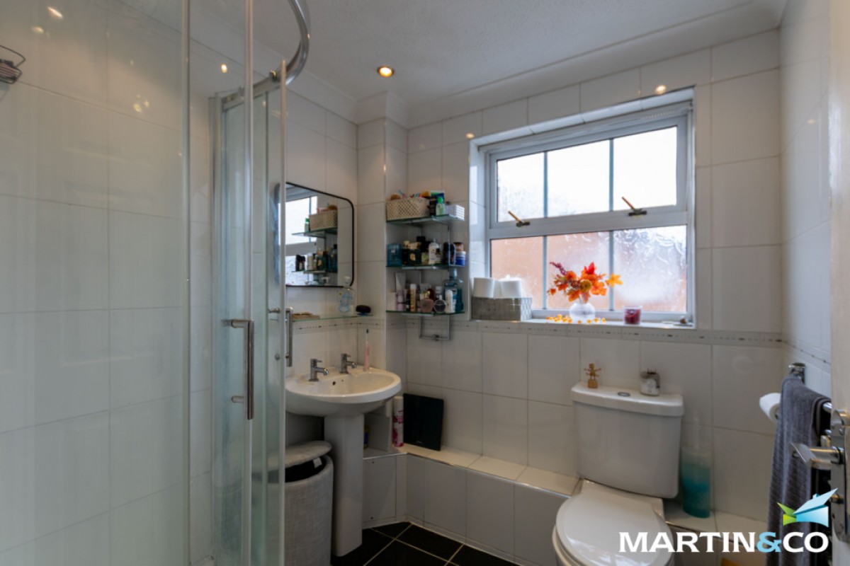 Old Bank Top, Northfield, B31