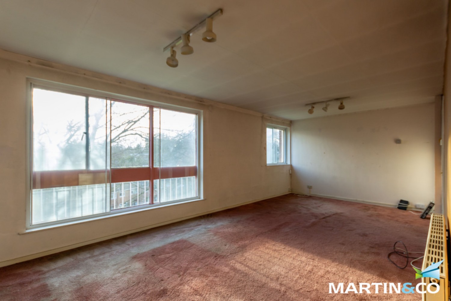 2 bedroom Flat for Sale Lloyd Square, Niall Close, Edgbaston, B15