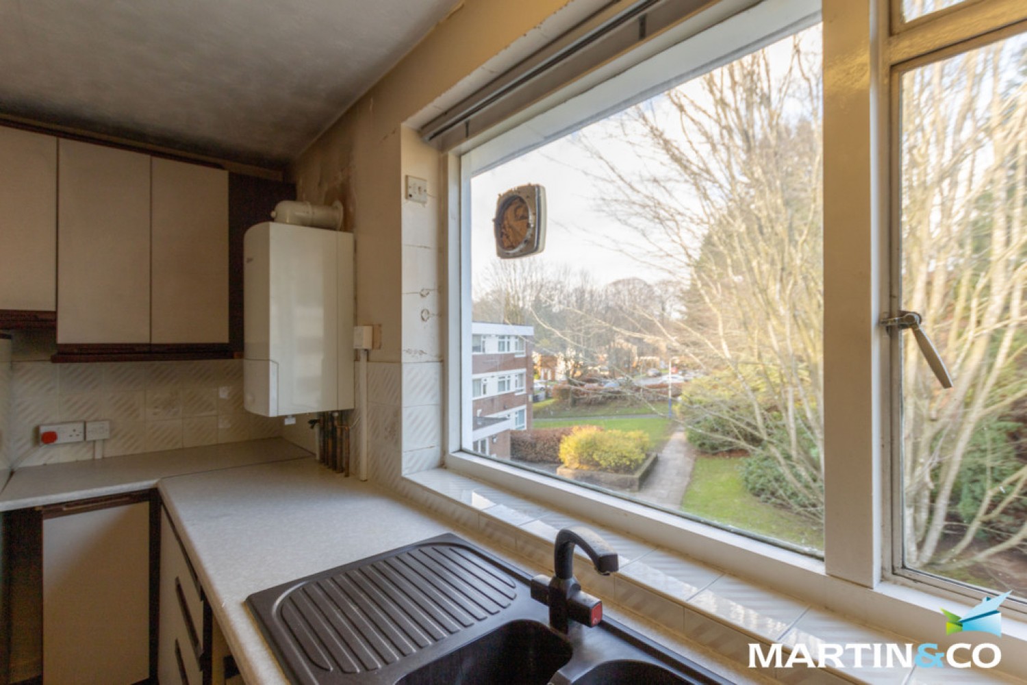 2 bedroom Flat for Sale Lloyd Square, Niall Close, Edgbaston, B15