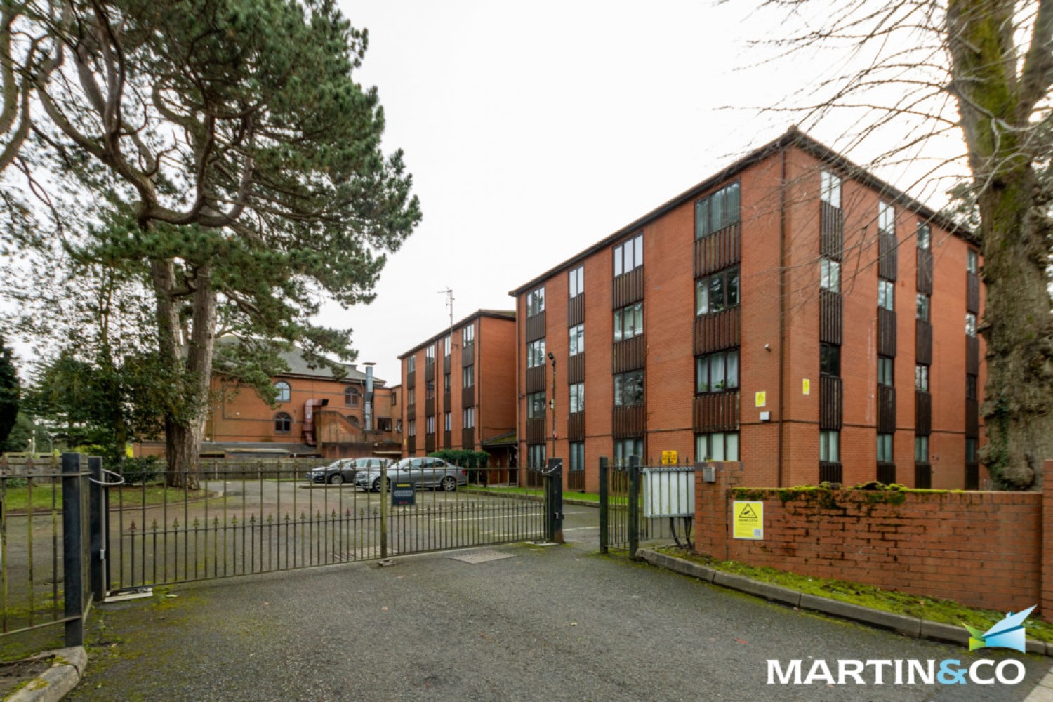 2 bedroom Flat for Sale The Lodge, Hagley Road, Edgbaston, B16