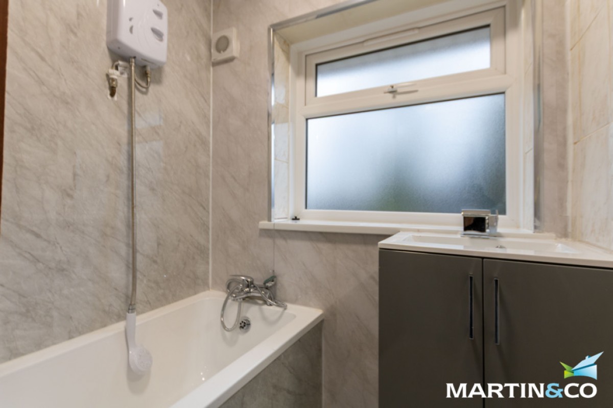 Kelfield Avenue, Harborne, B17