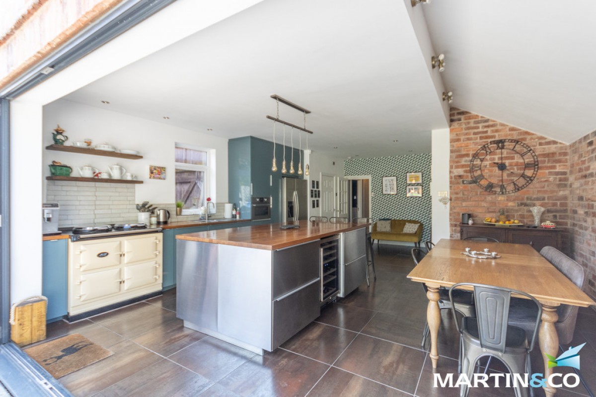 Court Oak Road, Harborne, B17