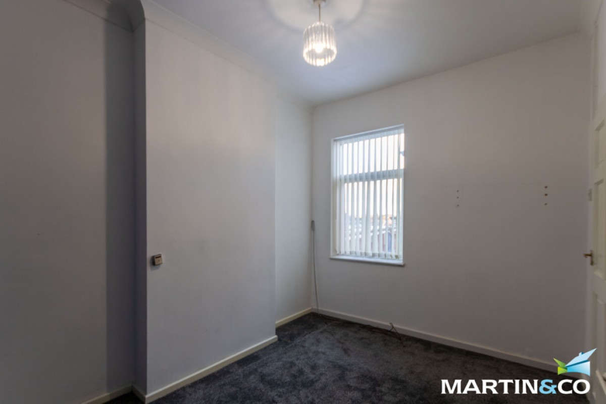 Reginald Road, Bearwood, B67