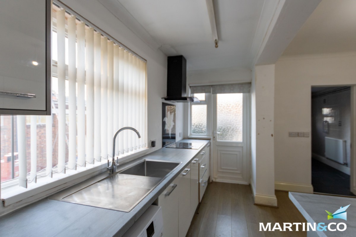 Reginald Road, Bearwood, B67