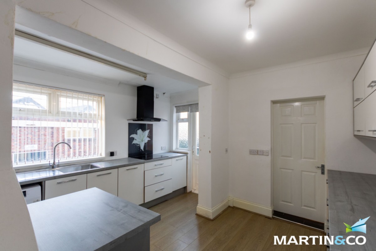 Reginald Road, Bearwood, B67