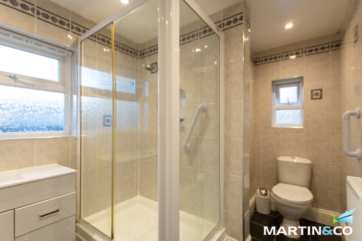 Reginald Road, Bearwood, B67