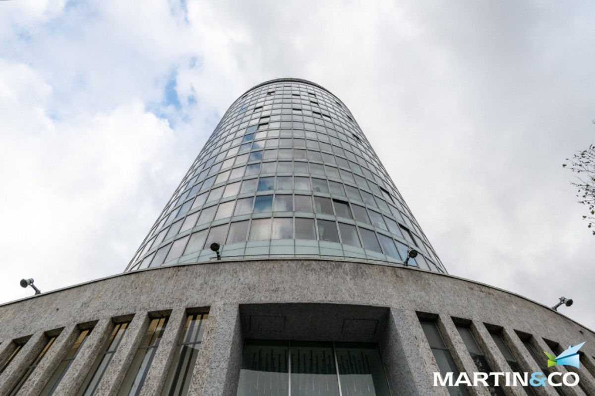 The Rotunda, New Street, Birmingham, B2