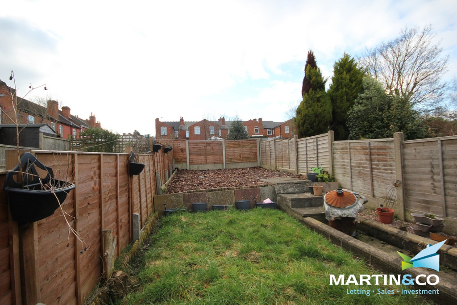 2 bedroom House for Sale Park Road, Bearwood, B67