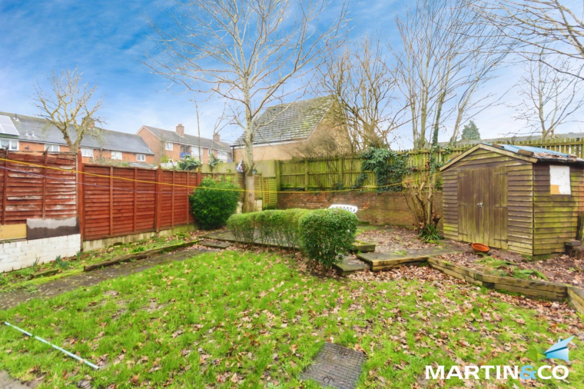 Capern Grove, Quinton, B32