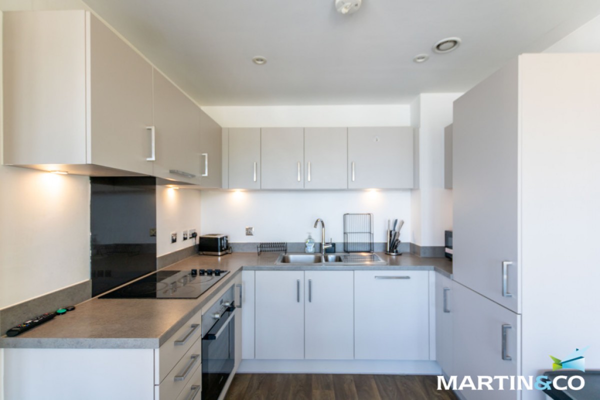 Hamilton Apartments, Spring Street, Park Central, B15