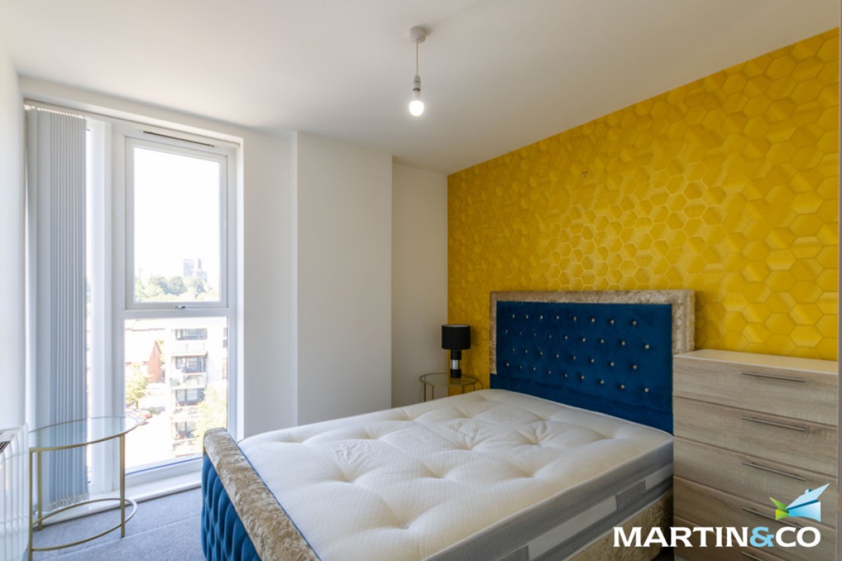 Hamilton Apartments, Spring Street, Park Central, B15