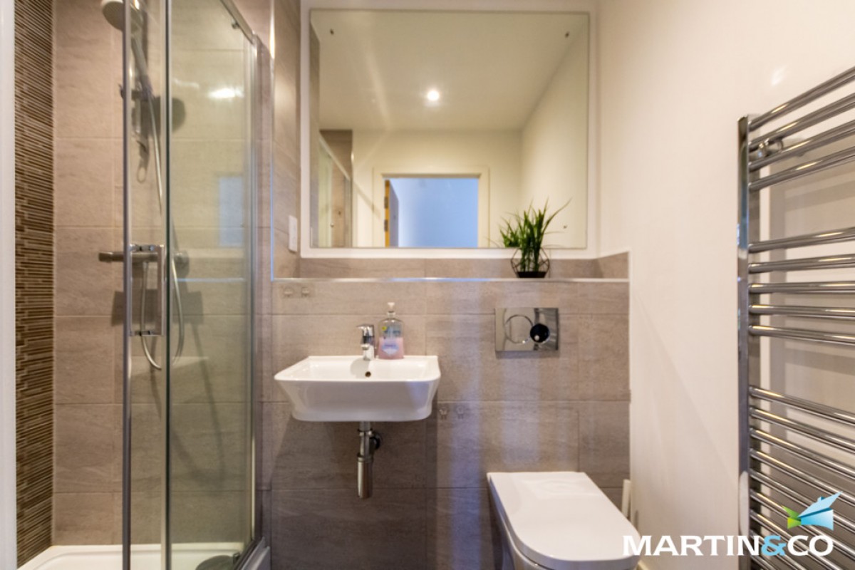 Hamilton Apartments, Spring Street, Park Central, B15