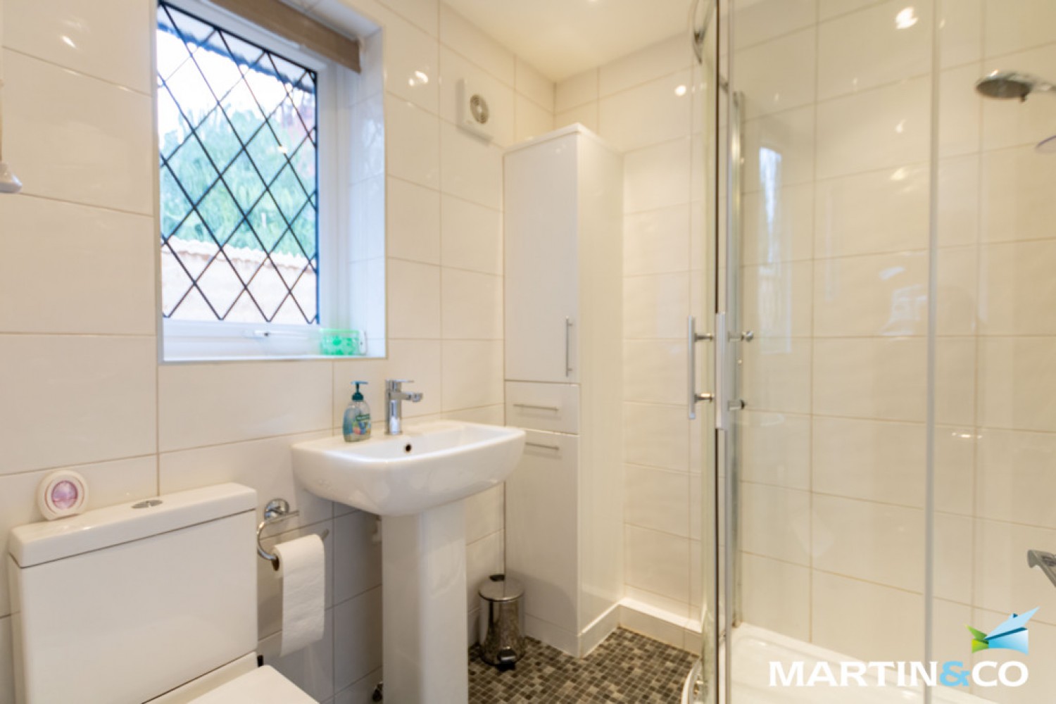 2 bedroom Bungalow for Sale Stableford Close, Harborne, B32