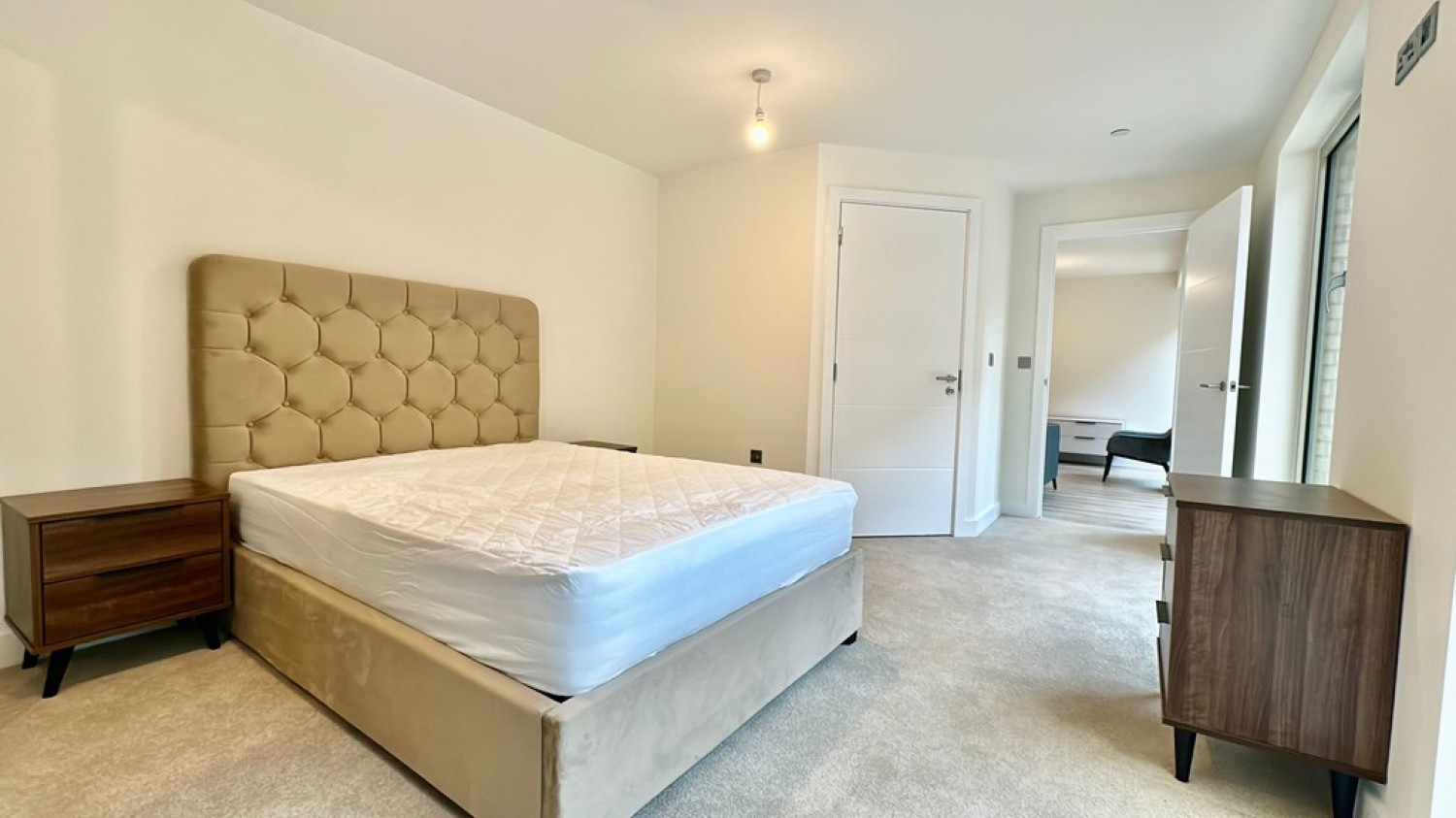2 bedroom Flat for Letting Boulevard Plaza, Bristol Street, Birmingham, B5