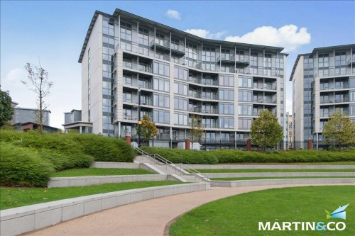 Longleat Avenue, Park Central, B15